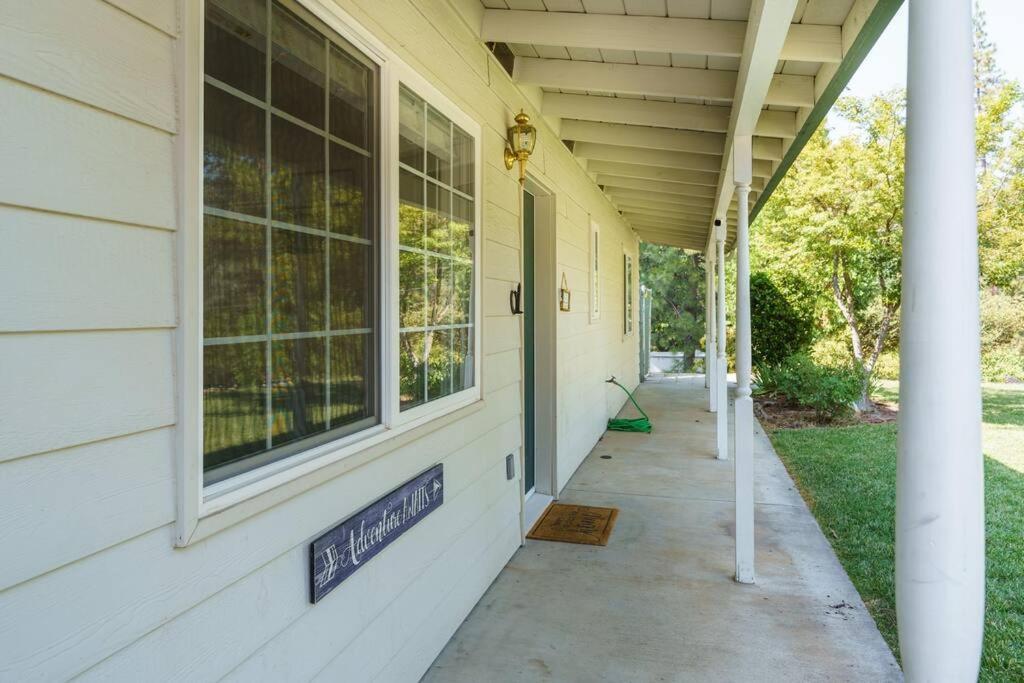 Acorn House - Charming House In Green Heaven With Pool Table With Lovely Backyard Oakhurst Luaran gambar