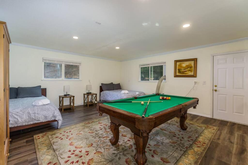 Acorn House - Charming House In Green Heaven With Pool Table With Lovely Backyard Oakhurst Luaran gambar